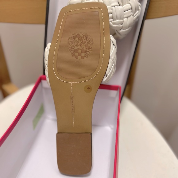 White Vince Camino Sandals Sz. 8 - Picture 3 of 7